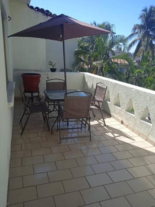 Hermoso Apartamento En Manzanillo Con Alberca Y Cancha De Tenis, Ideal Para Relajarse Y Disfrutar De Una Escapada Tranquila En El Paraiso Tropical Esterno foto