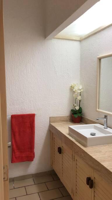Hermoso Apartamento En Manzanillo Con Alberca Y Cancha De Tenis, Ideal Para Relajarse Y Disfrutar De Una Escapada Tranquila En El Paraiso Tropical Esterno foto